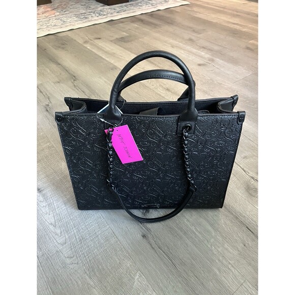 NEW BETSEY JOHNSON EMBOSSED SKULLS XOKIARA LARGE TOTE BAG/SKULL BLACK Halloween - Picture 4 of 11